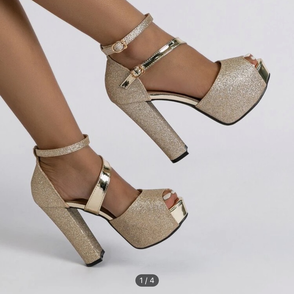 Glitter Metallic Pumps